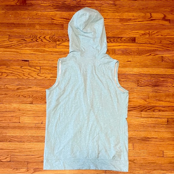 Large Nike Dri Fit Sleeveless Hoodie - Picture 3 of 3